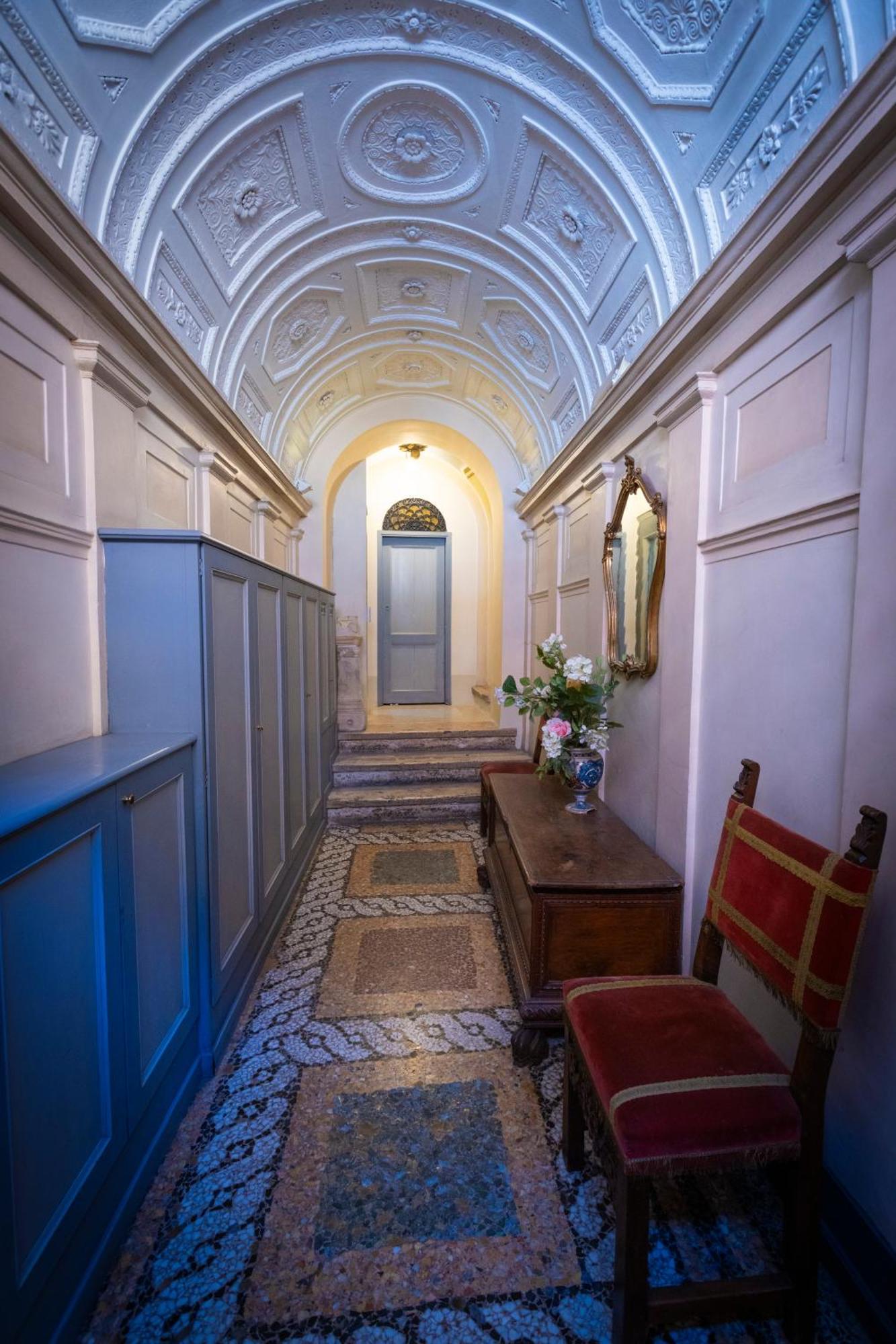 Barberini Apt Close To Fontana Di Trevi Rome Extérieur photo